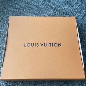 Authentic Louis Vuitton Box & Dustbag 📦